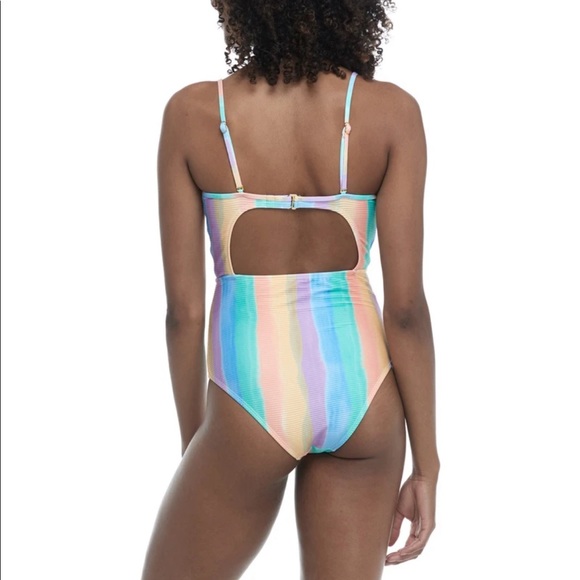 Eidon By Body Glove Monokini - Picture 3 of 8